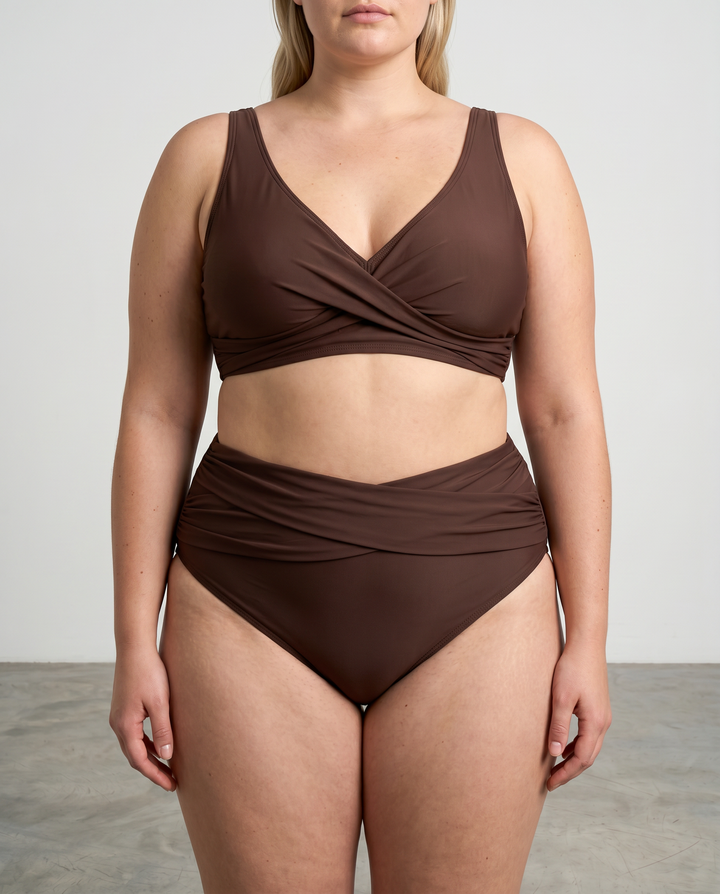 ELLA | Body-Shaping Bikini - Lifestyle